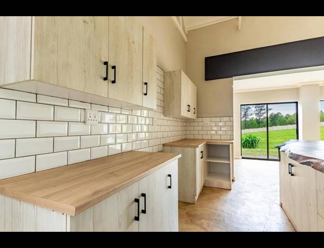 3 BEDROOM TOWNHOUSE FOR SALE IN WORLD'S VIEW